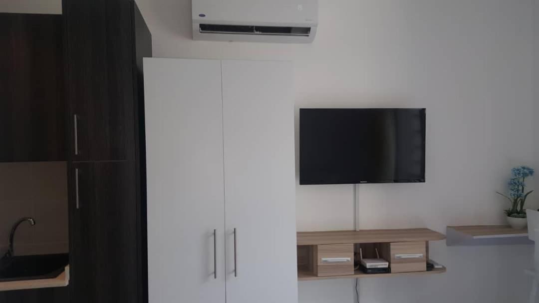 Embassy Gardens Studio Accra Ngoại thất bức ảnh