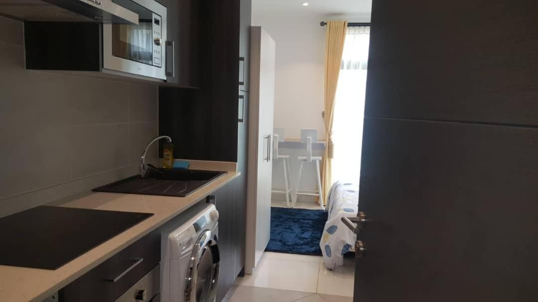 Embassy Gardens Studio Accra Ngoại thất bức ảnh