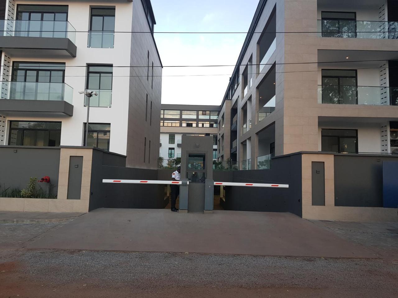 Embassy Gardens Studio Accra Ngoại thất bức ảnh